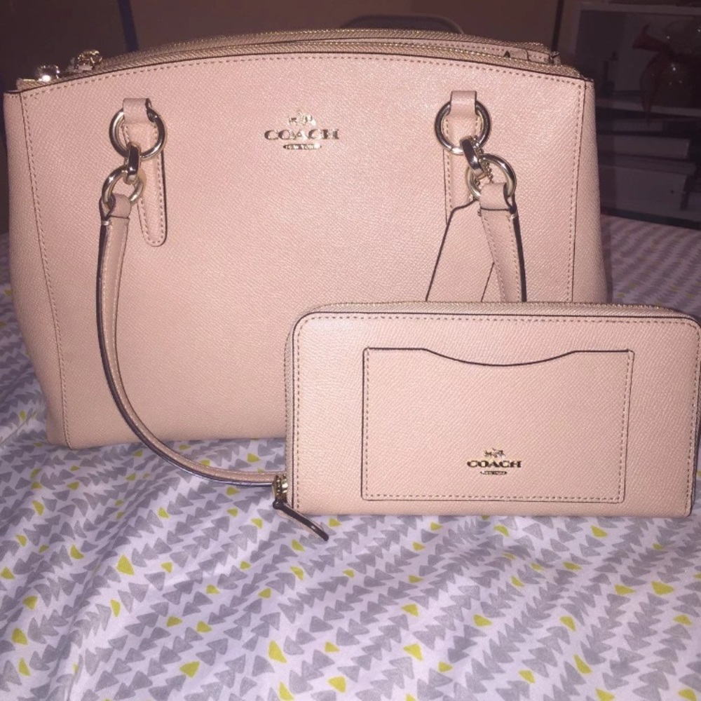 Coach Set